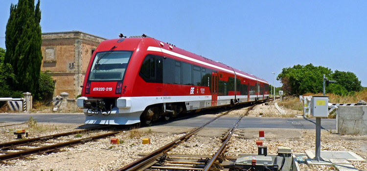 Treno delle Sud-Est svia all’altezza di Castellana Grotte, nessun ferito