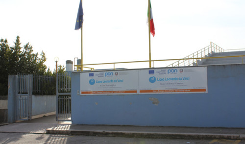 Principio d’incendio al liceo “Da Vinci”, la dirigente Roberto: “Le lezioni si sono tenute normalmente”