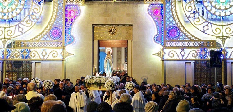 Grandi festeggiamenti in onore della Madonna di Lourdes