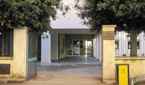 Lutto nel mondo della scuola, è venuto a mancare il maestro Luciano