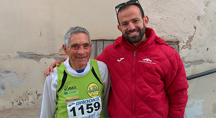 “Corri che ti passa”: l’87enne Leonardo Palmisano partecipa alla Spaccanoci