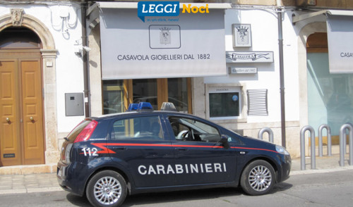 Tentato furto in gioielleria