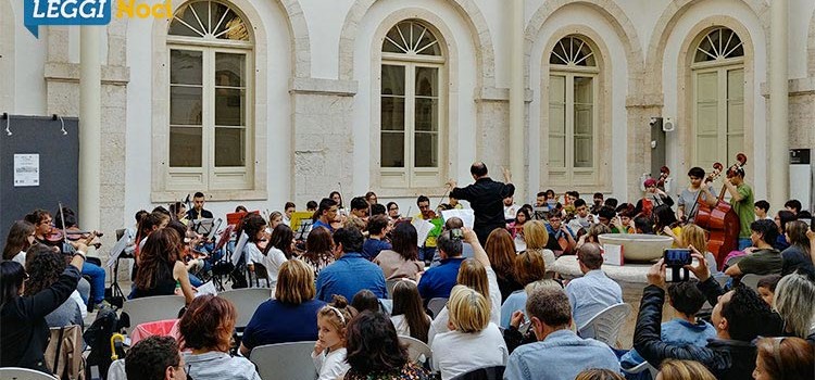 L’orchestra dell’Associazione “Musica in Gioco” si esibisce a Noci