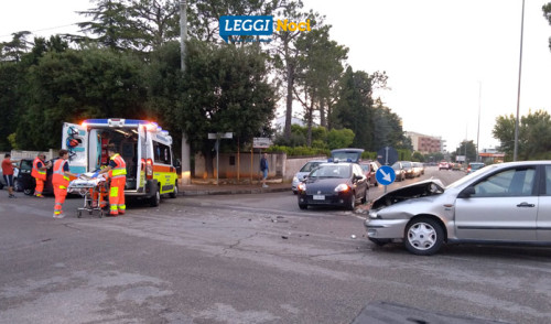 Incidente in periferia, torna l’incubo degli incroci pericolosi