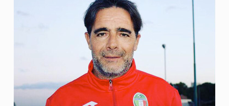 Calcio: Franco Palazzo mister della Noci Azzurri 2006