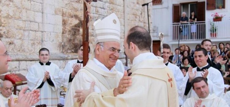 Dieci anni di sacerdozio per Don Stefano: «ho risposto “sì” per me, per Dio, per gli altri»