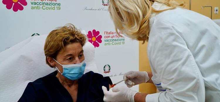 Covid: oggi il V-day, le prime dosi di vaccino in Puglia