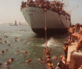 Trent’anni dallo sbarco di 20.000 albanesi a Bari