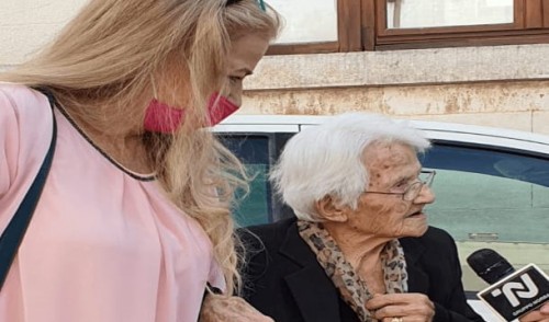 Nonna Annina va a votare