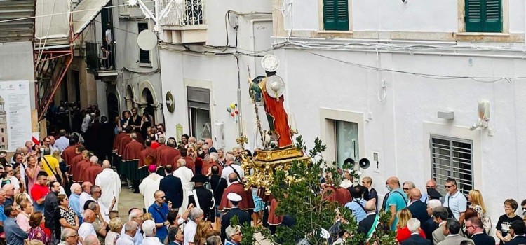 La festa patronale di San Rocco: una celebrazione tradizionale nella città di Noci