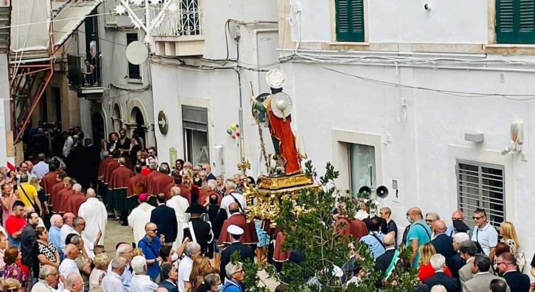 La festa patronale di San Rocco: una celebrazione tradizionale nella città di Noci