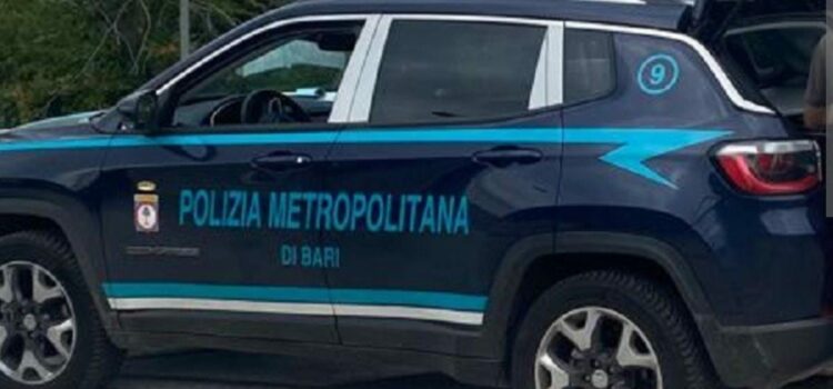 Polizia Metropolitana di Bari nascosta: segnalazioni di controllo senza avvisi stradali 