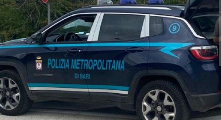 Polizia Metropolitana di Bari nascosta: segnalazioni di controllo senza avvisi stradali 
