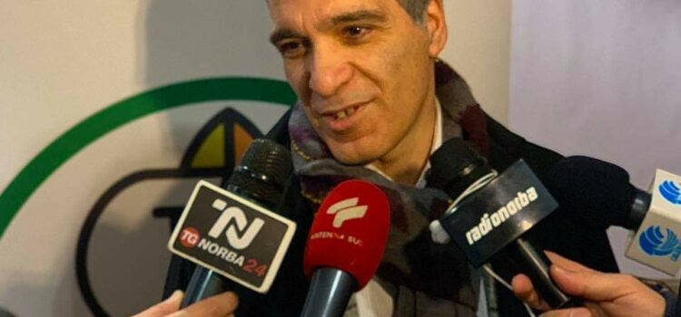 Arrestato l’ex Assessore regionale Alfonso Pisicchio e suo fratello Enzo: accuse di corruzione elettorale